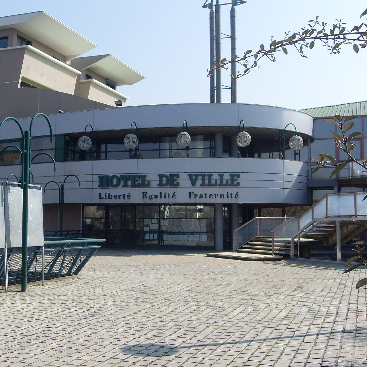 The Village Villefontaine